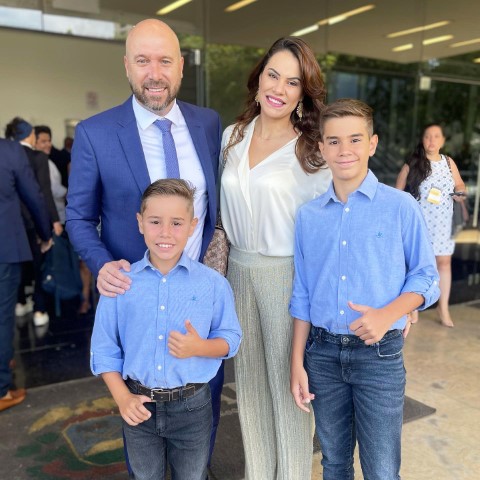 Beto Dois a Um , Alana e filhos
